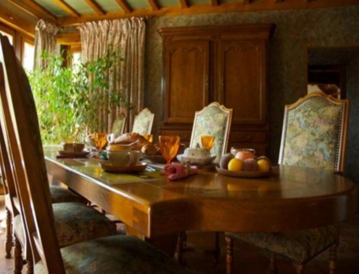 Chambres D'Hotes Les Pierries Vézannes エクステリア 写真